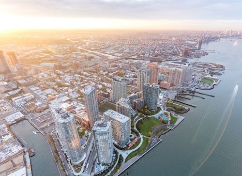 LIC