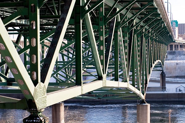 I-35W_bridge_structure_before_collapse