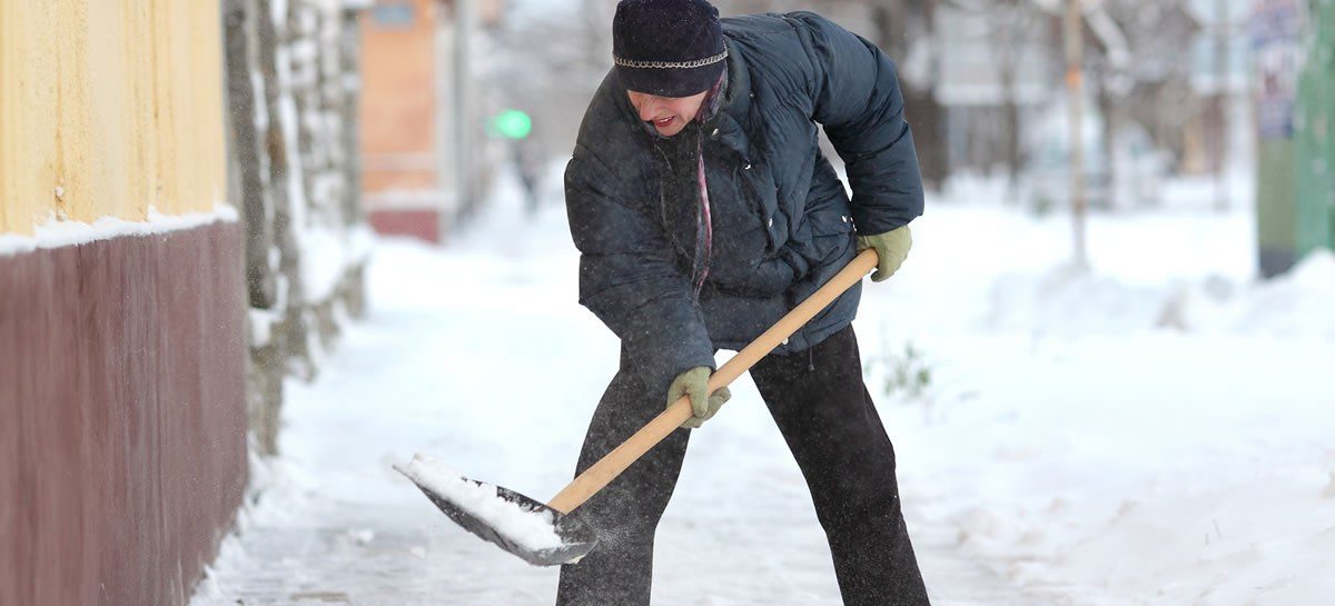 Tip of the Month: Keep Those Sidewalks Clear