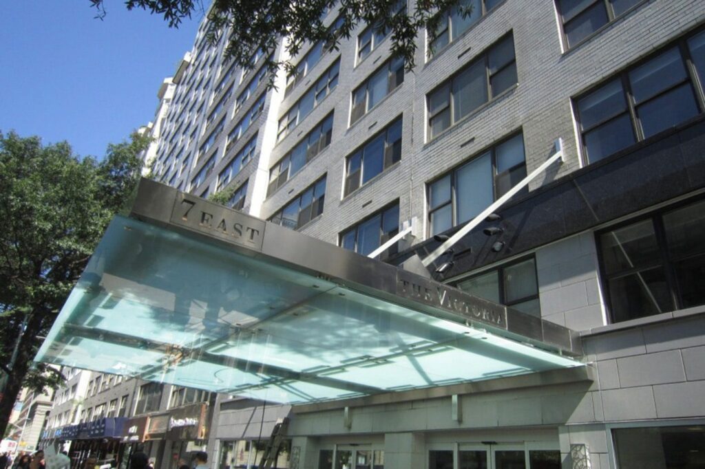 7 East 14th street photo