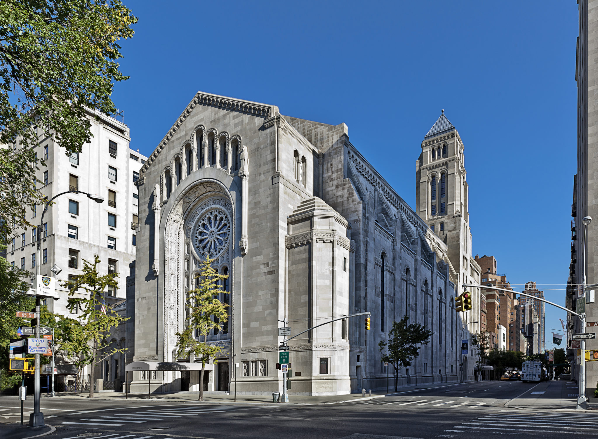 Temple Emanu El